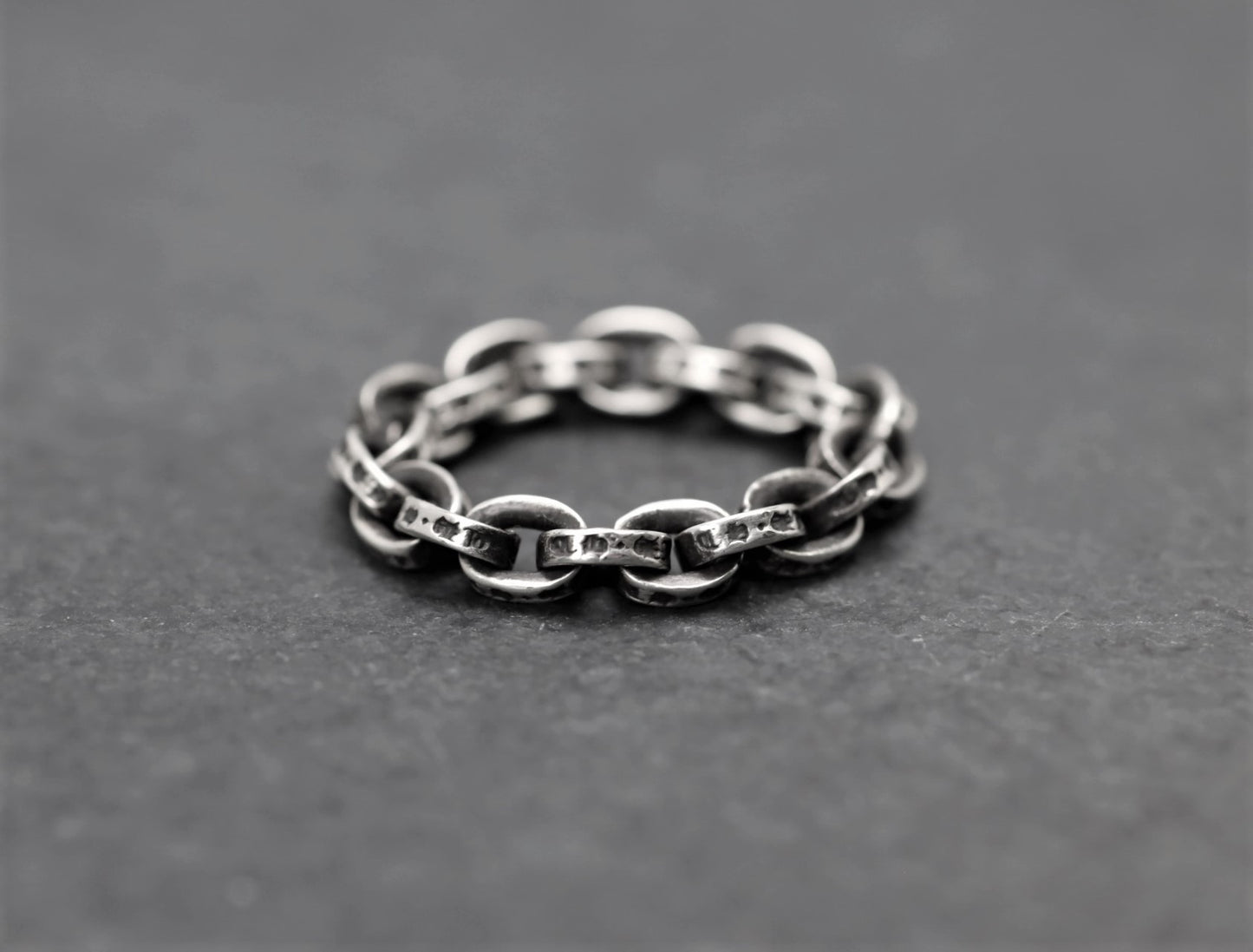 Paper Chain Ring