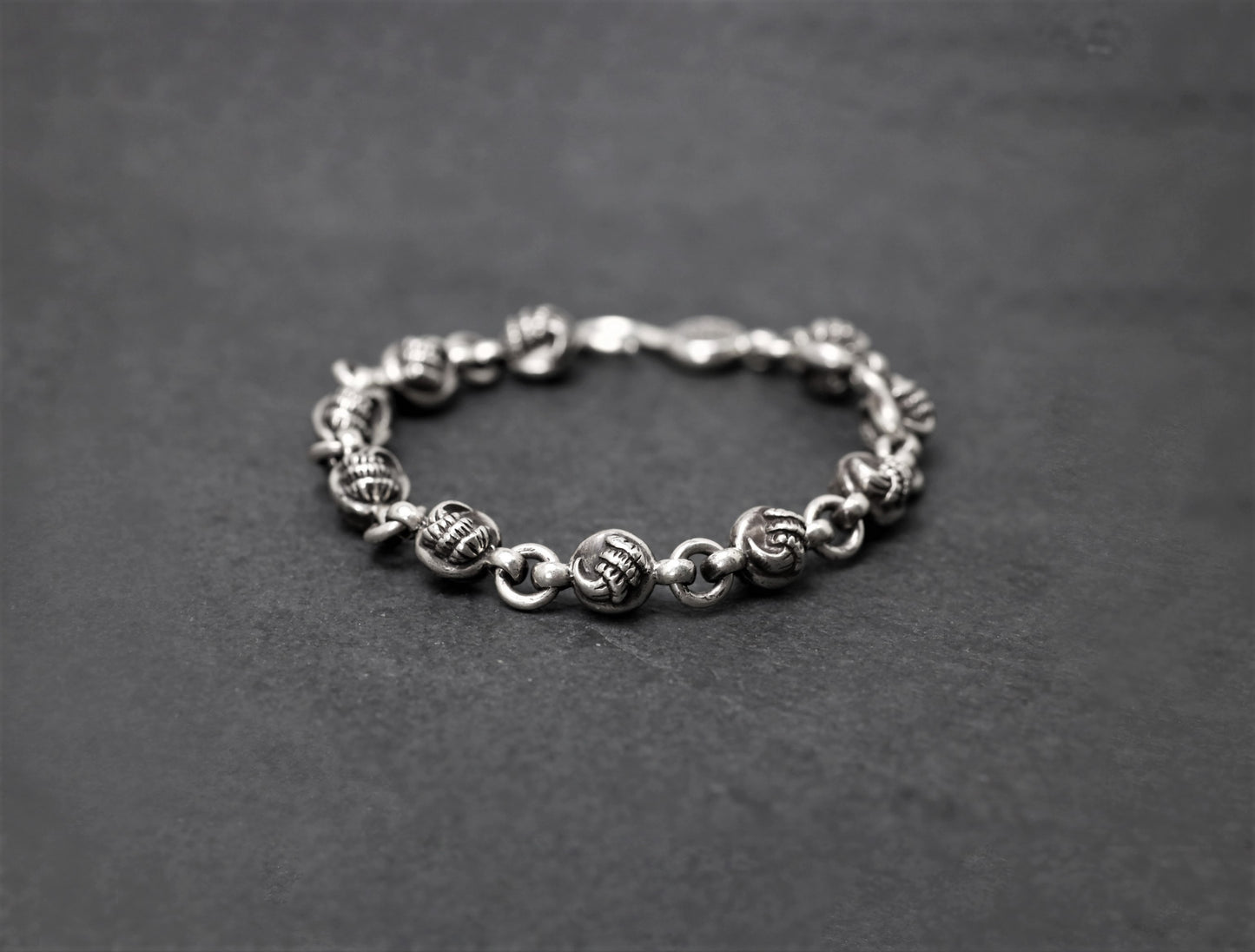 Bear Claw Hook Bracelet