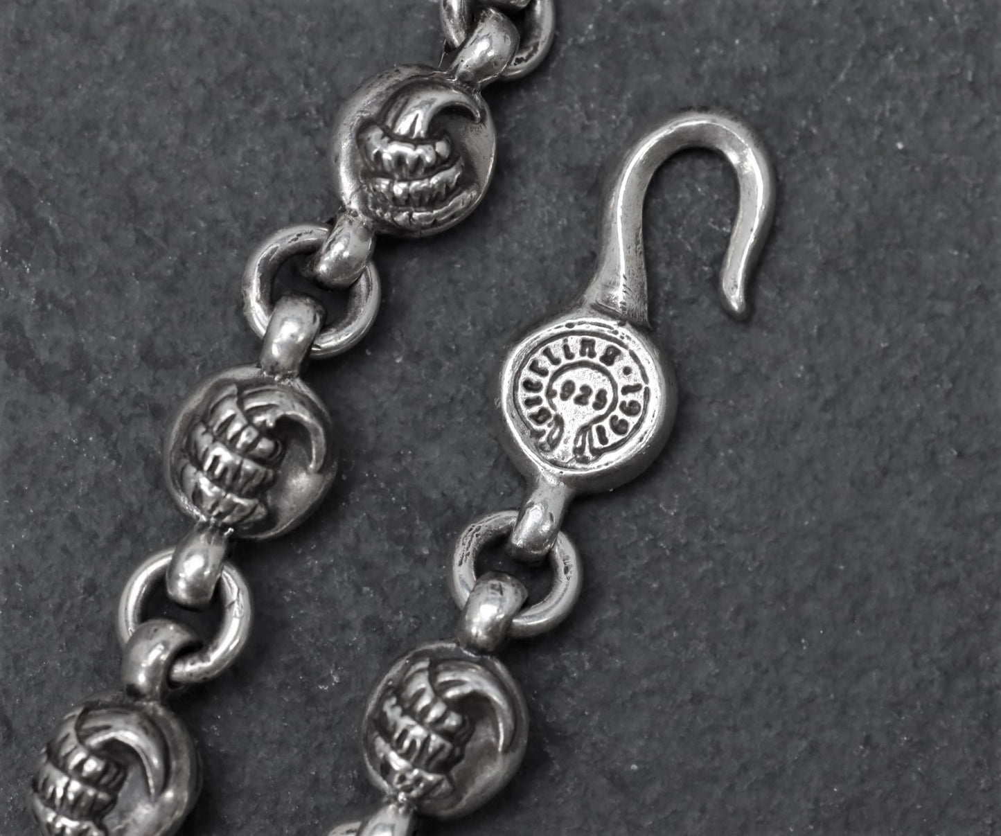 Bear Claw Hook Bracelet