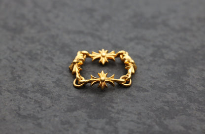 22k Tiny E Ring