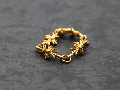 22k Tiny E Ring