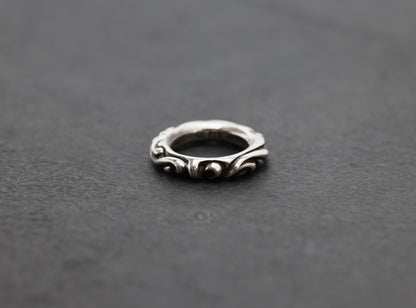 Scroll Ring